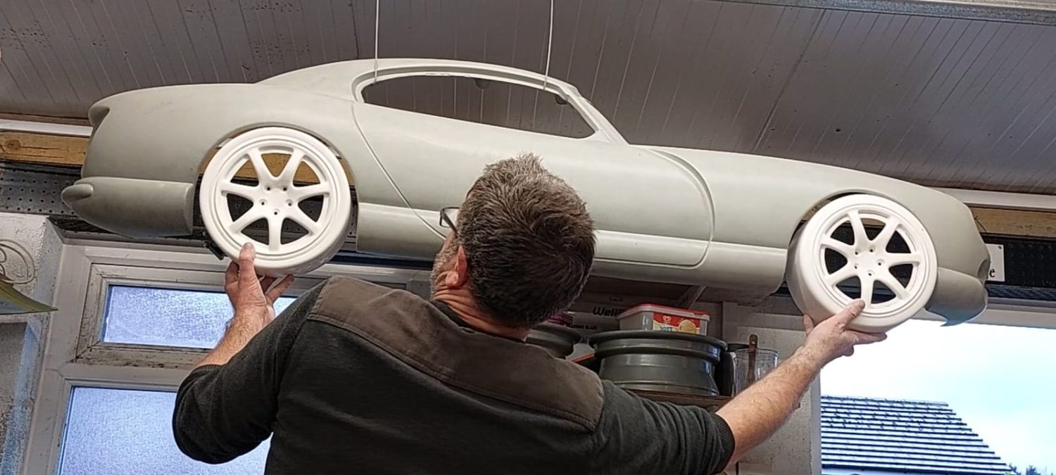 Wall art TVR with wheels